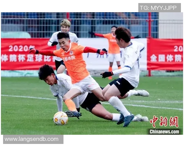 赛后分析:北京足球队与成都足球队的比赛经验总结与反思 赛后分析:北京足球队与成都足球队的比赛经验总结与反思