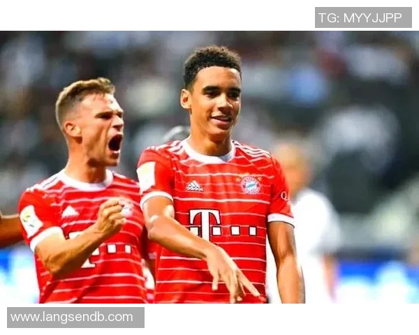 未来之星崛起足球界新一代天才球员的崭露头角与发展潜力分析